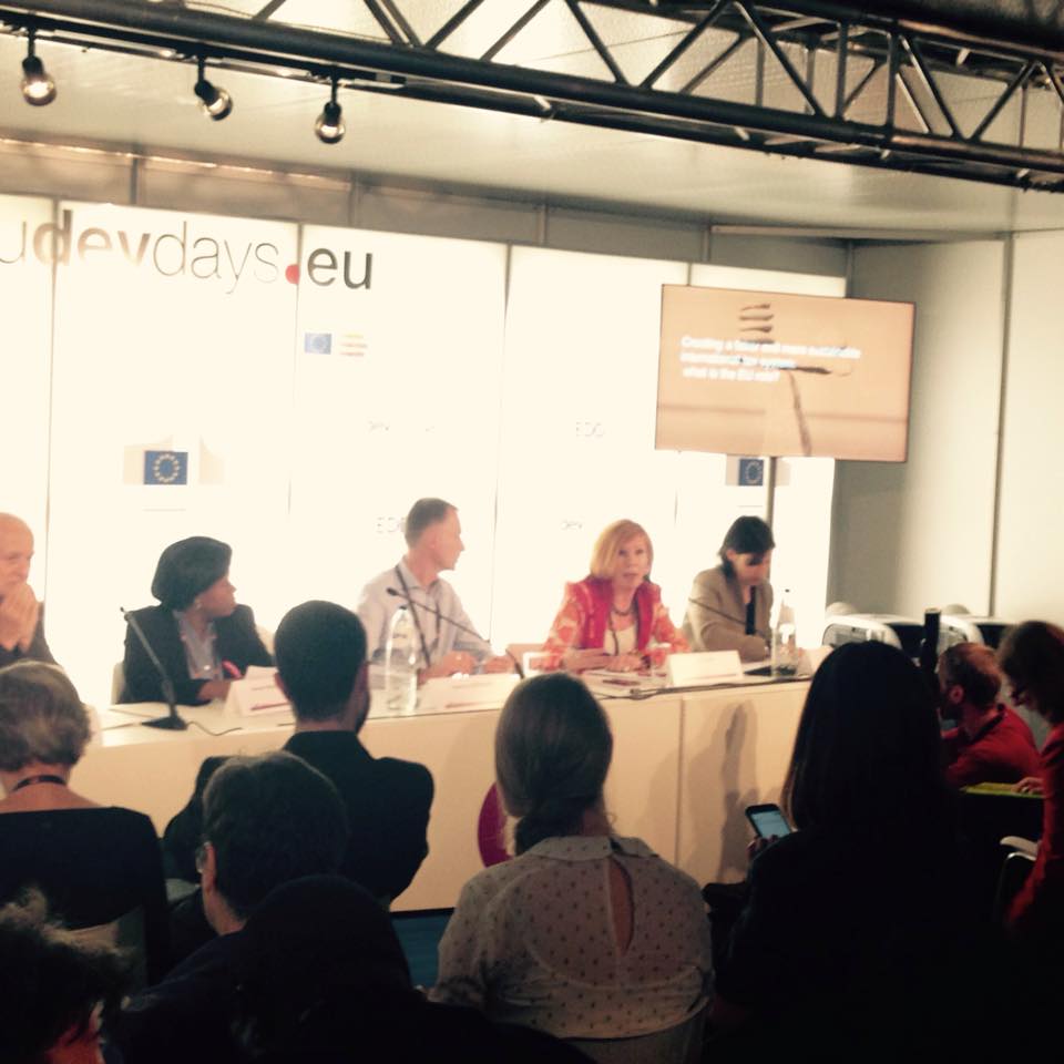 10489764_373593506184118_3208170770897944675_n